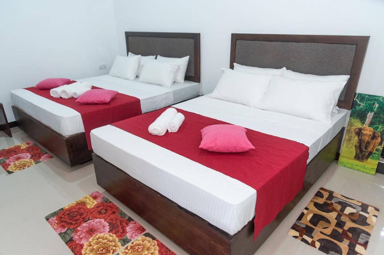 Sadee'S Place Дамбула Екстериор снимка