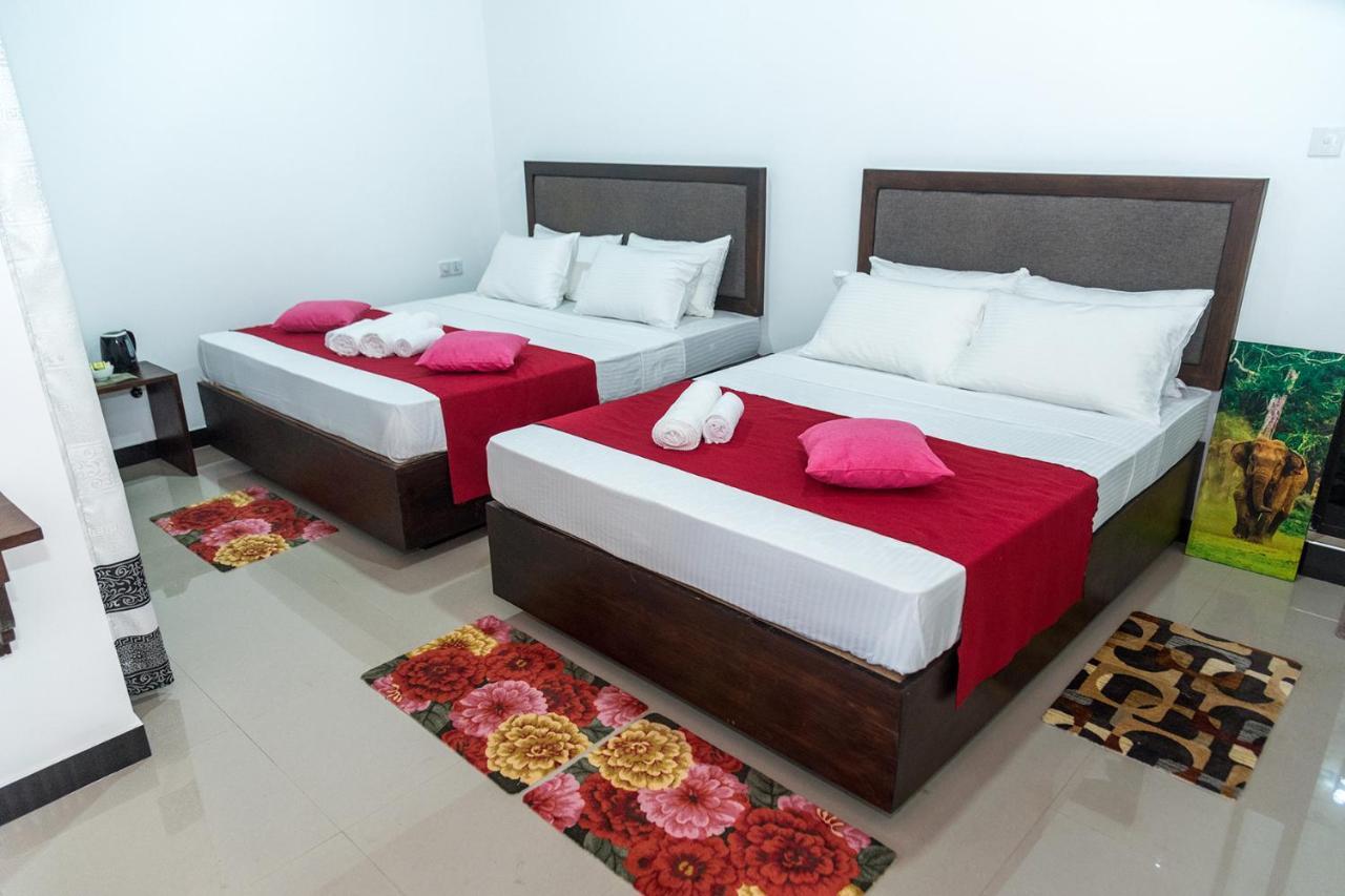 Sadee'S Place Дамбула Екстериор снимка