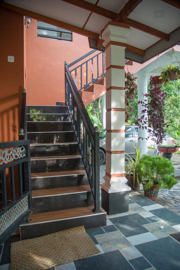 Sadee'S Place Дамбула Екстериор снимка