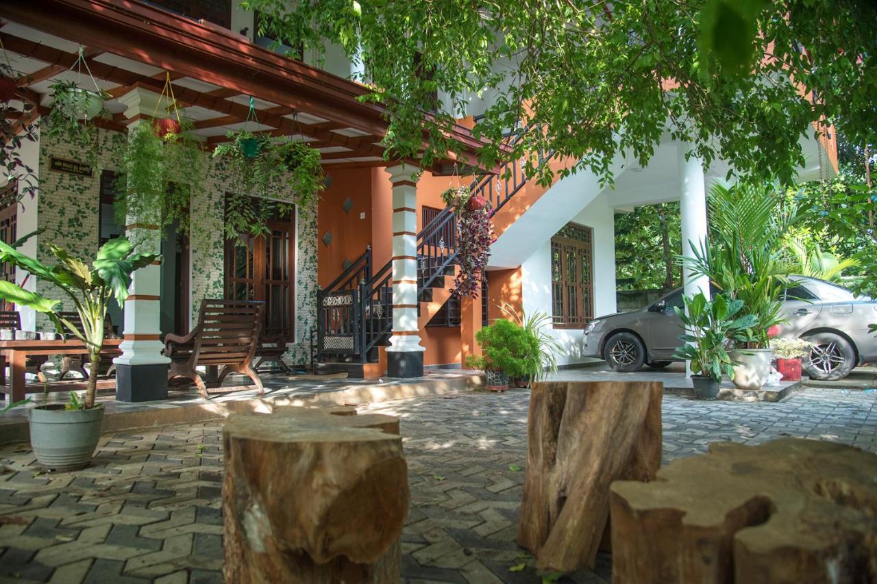 Sadee'S Place Дамбула Екстериор снимка