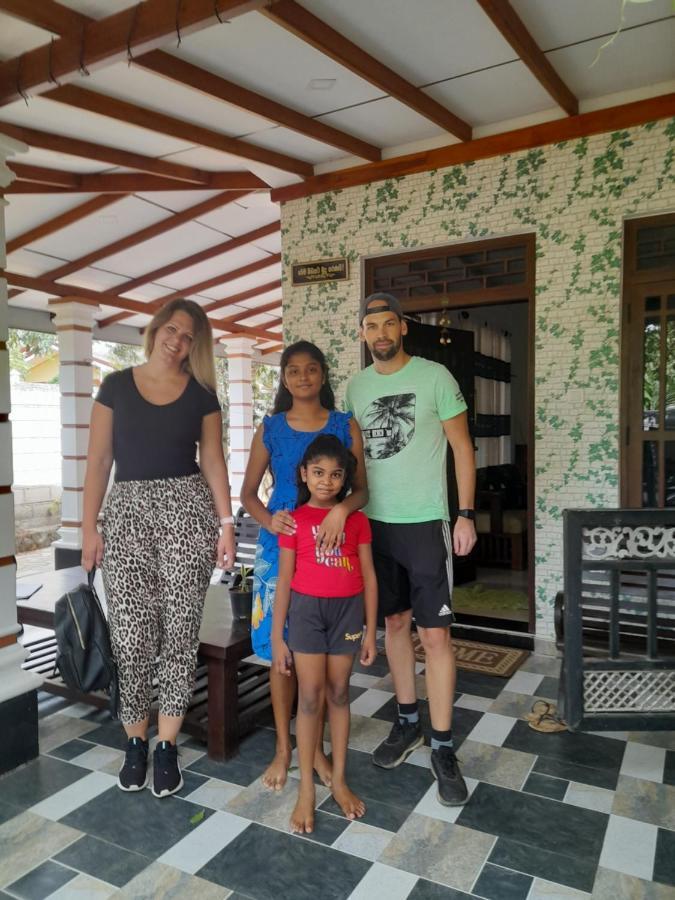 Sadee'S Place Дамбула Екстериор снимка